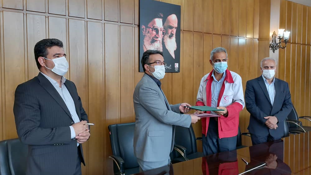 انعقاد تفاهمنامه همکاریهای مشترک جمعیت هلالاحمر استان اصفهان با دانشگاه آزاد اسلامی واحد خمینیشهر